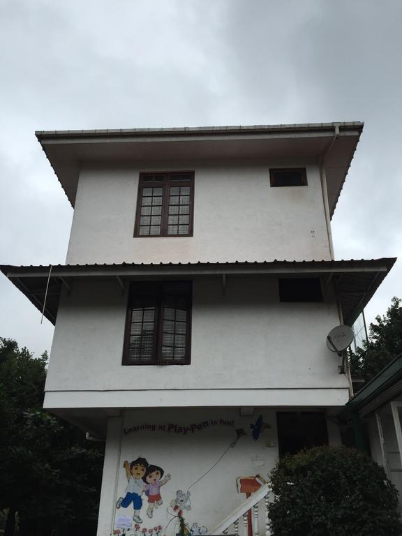 Lake Bungalow Hotel Kandy Exterior photo